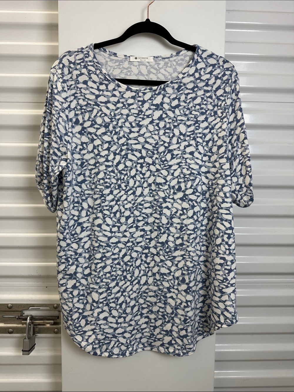 BOMBOM Blue & White Patterned Scoop Neck Short Sleeve Top